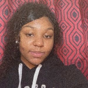 Meet your Posher, Saniyah